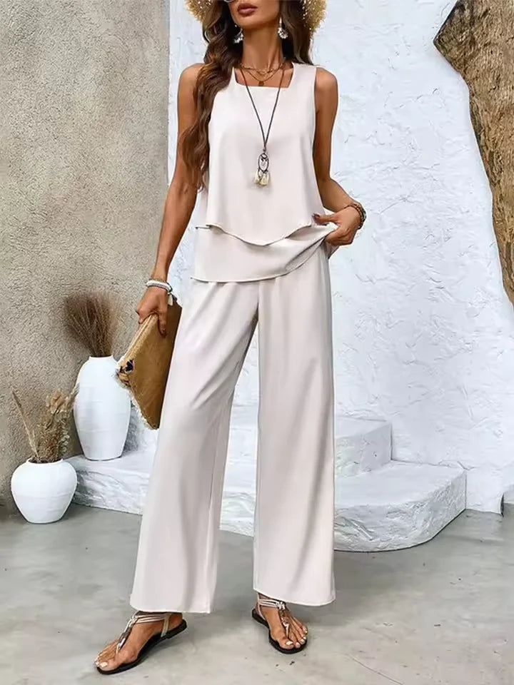 Conjunto de Dos Piezas Con Top y Pantalón Combinado