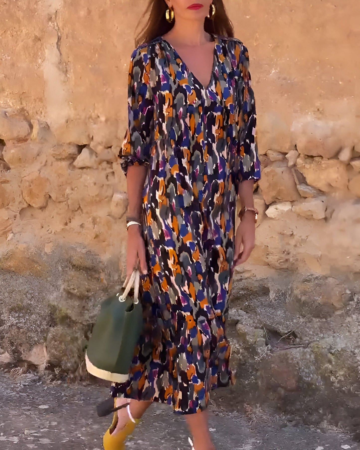 Natalia | Vestido con escote en V y estampado retro