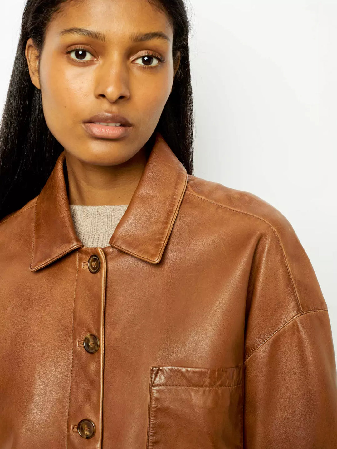 Cristina | Chaqueta de Cuero con Botones