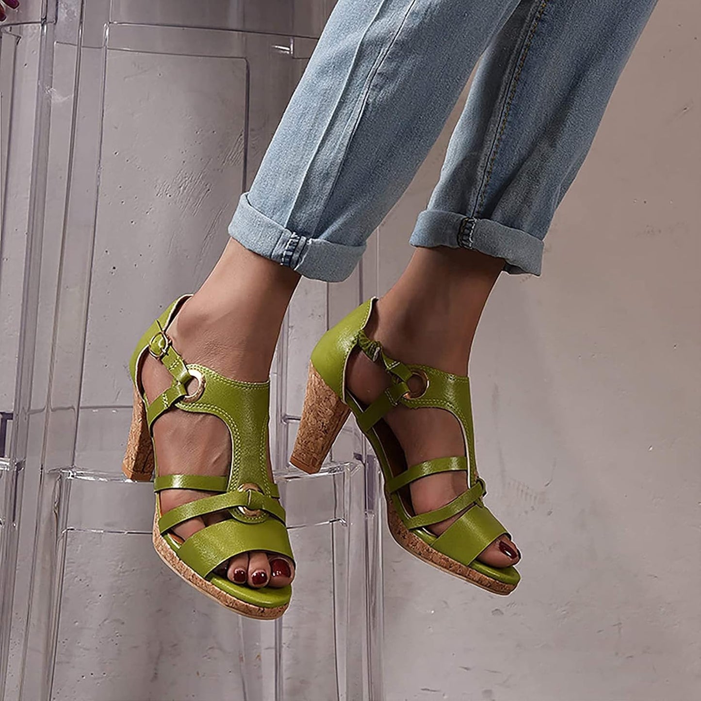 Sandalias de cuero con tacón