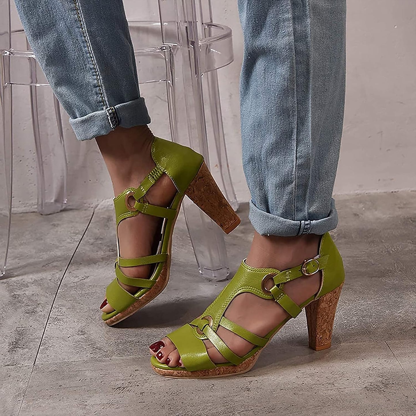 Sandalias de cuero con tacón