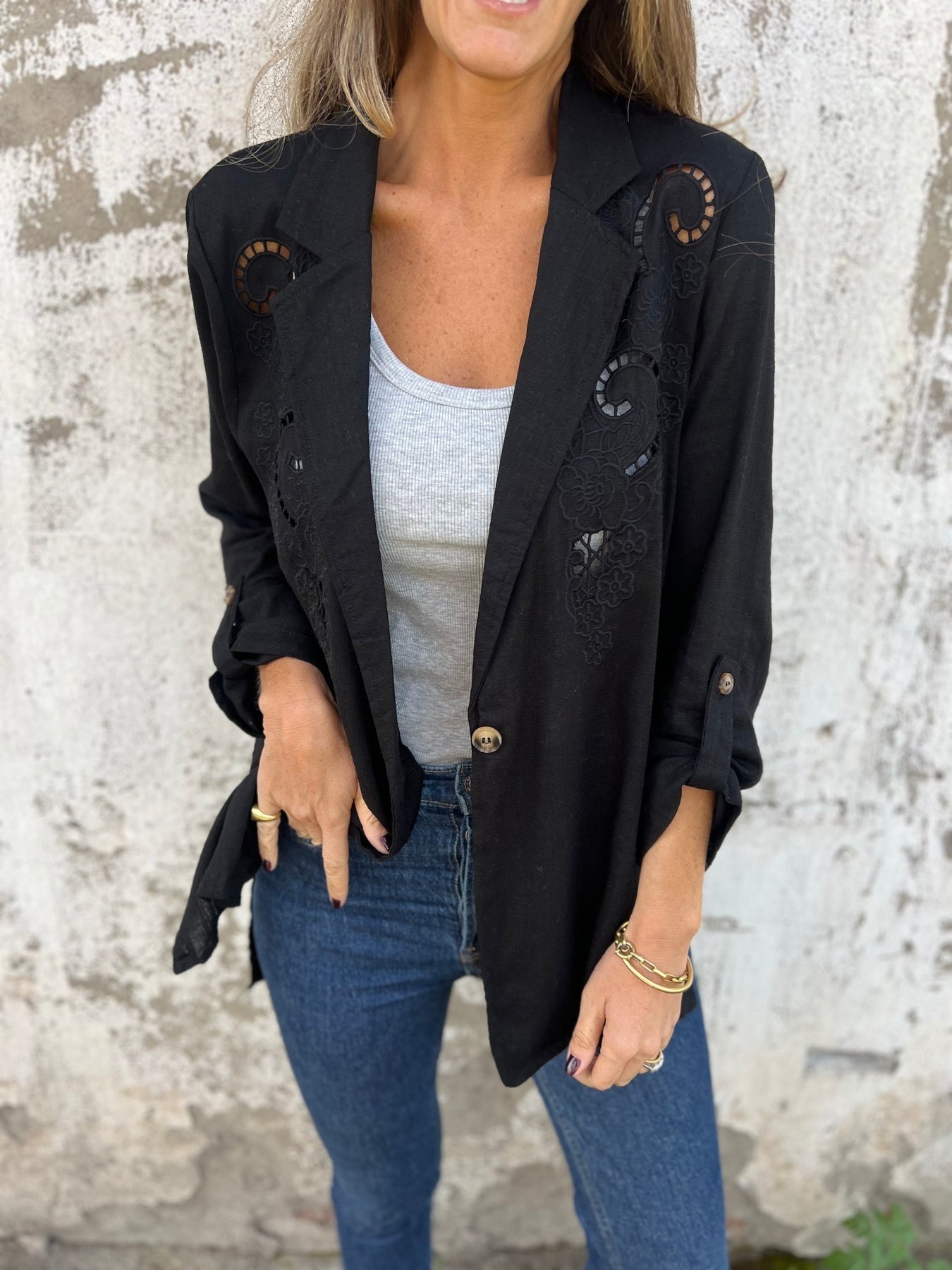 Camisa con bordados