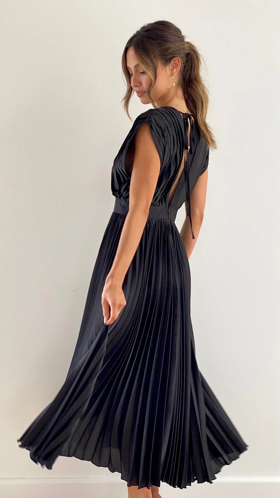 Alice | Vestido Midi Plisado