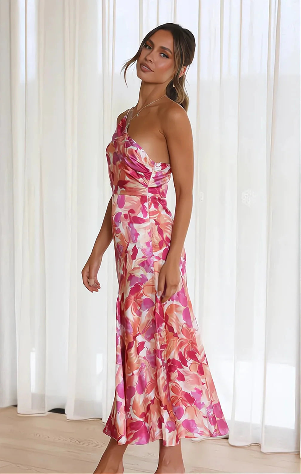 Senna | Vestido Asimétrico Con Estampado Floral