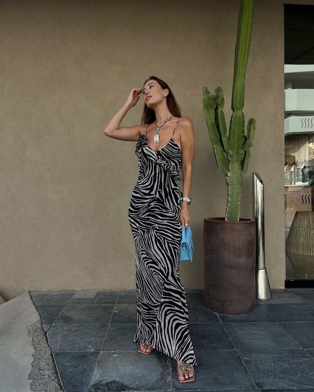 Lucia | Vestido Satinado con Estampado de Cebra