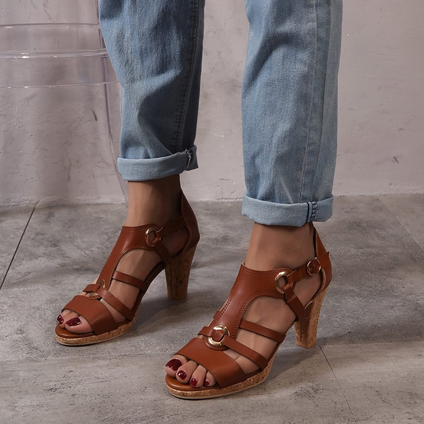 Sandalias de cuero con tacón