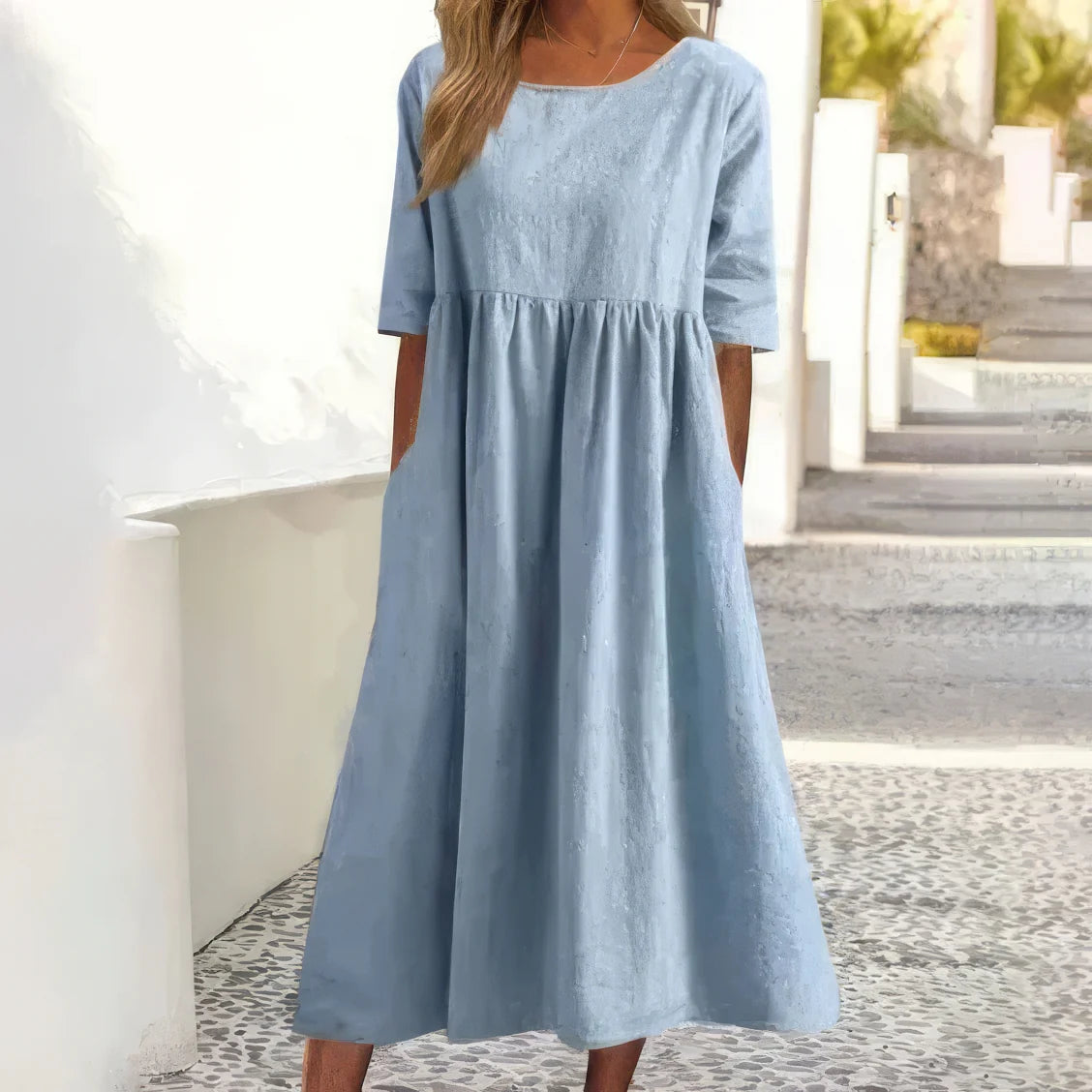 Vestido con Cuello Redondo y Bolsillos