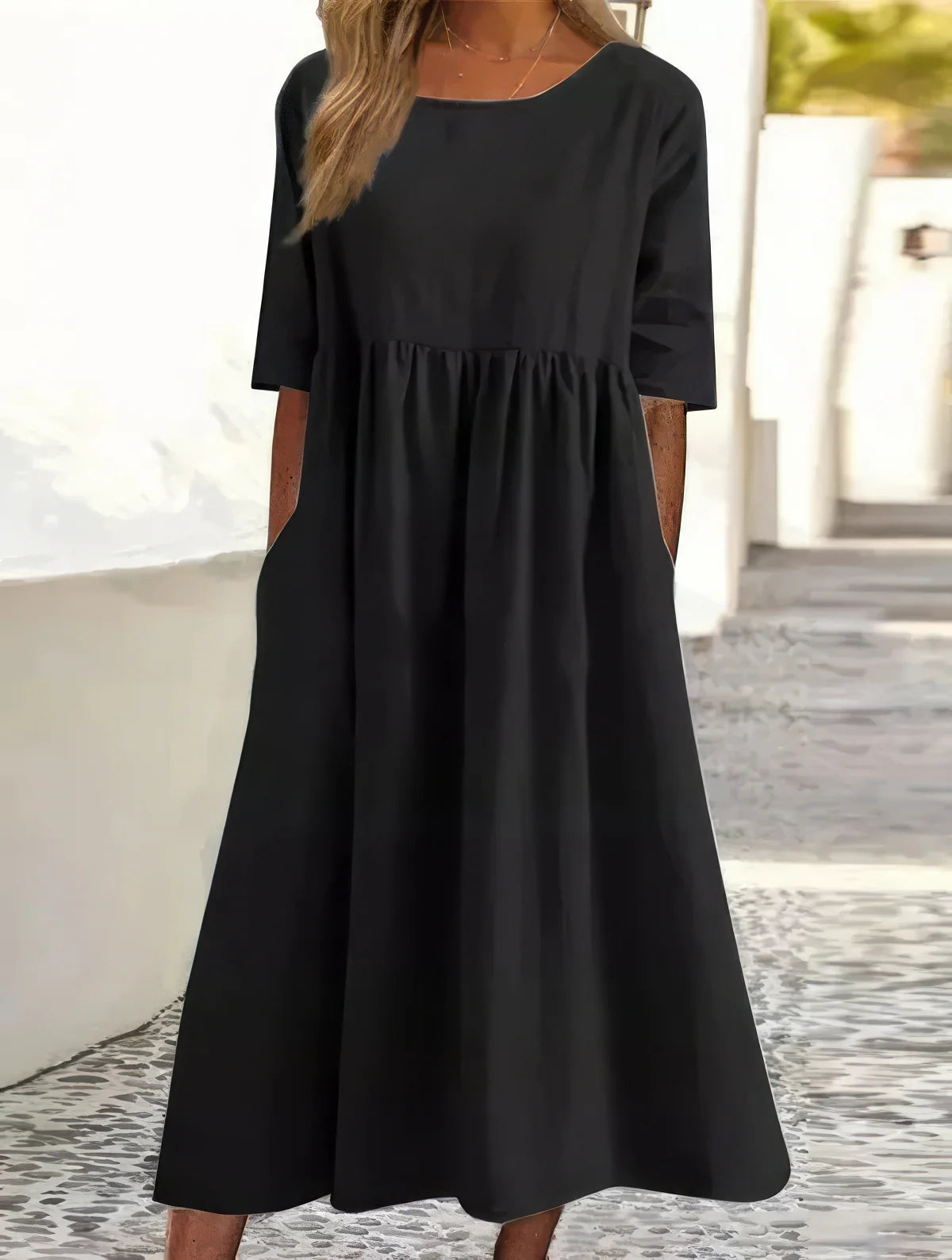 Vestido con Cuello Redondo y Bolsillos