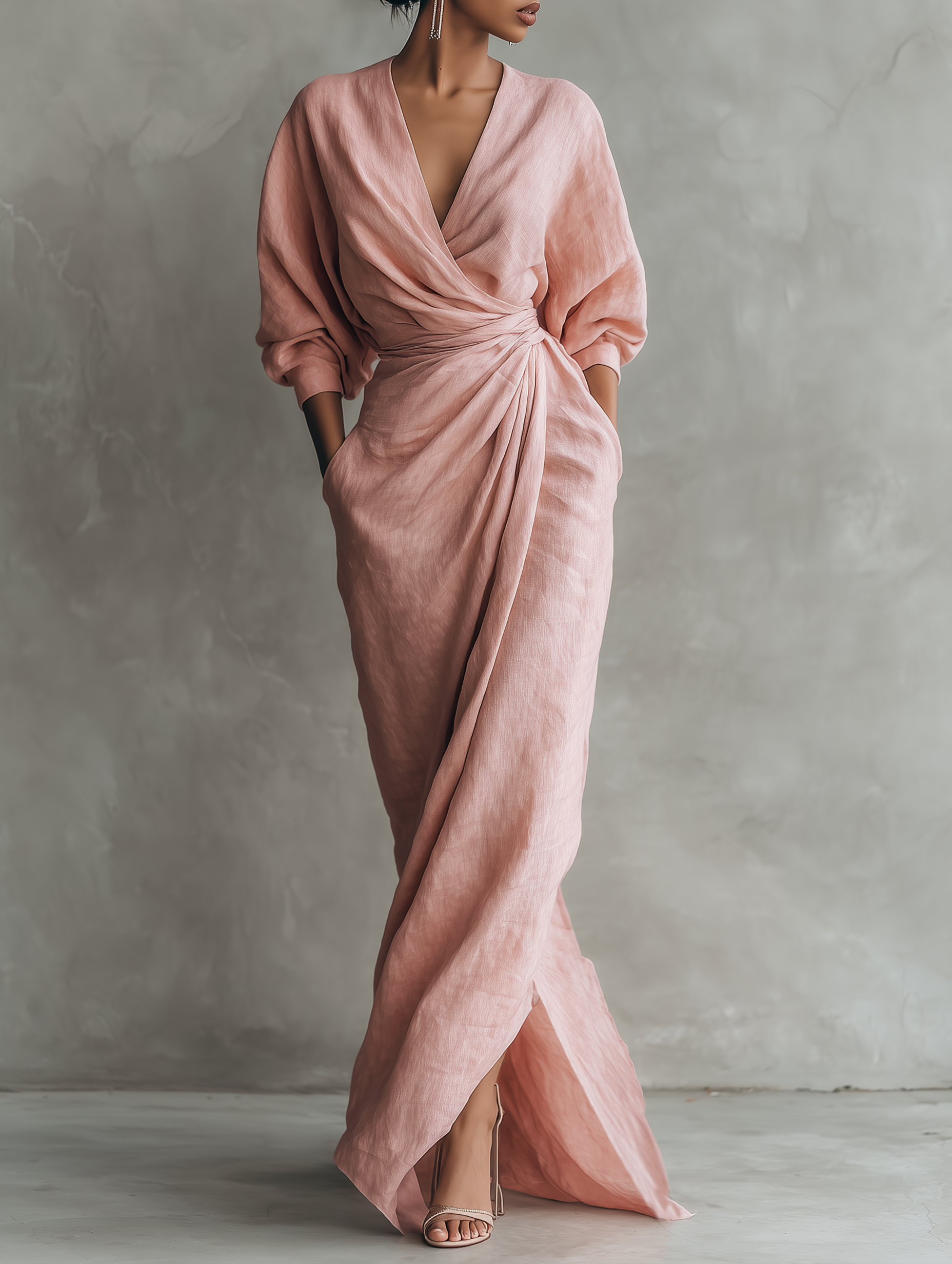 Vestido Largo Minimalista con Cuello en V