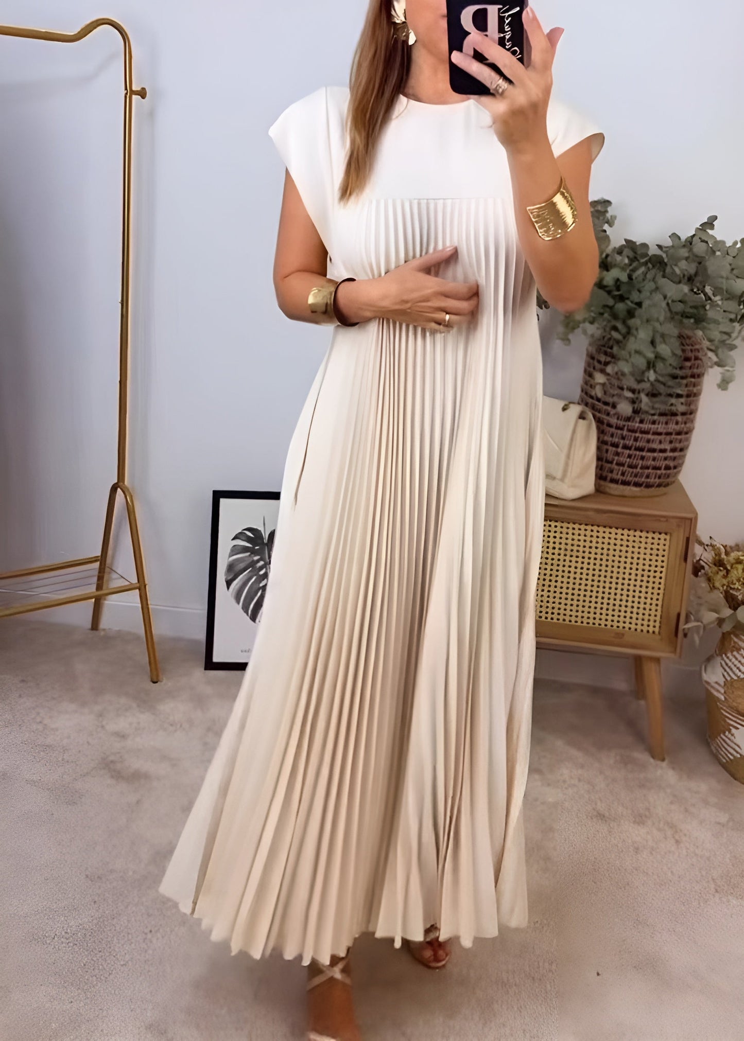 Paula | Vestido plisado, ligero y refinado