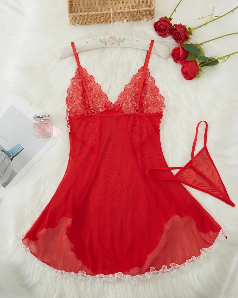 Julia™ | Sensueel Kant Nachtjurkje met Diepe V-hals & G-string